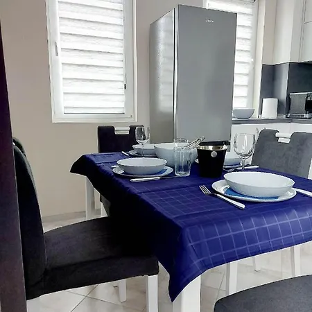 Апартамент 9 Apartman Várna